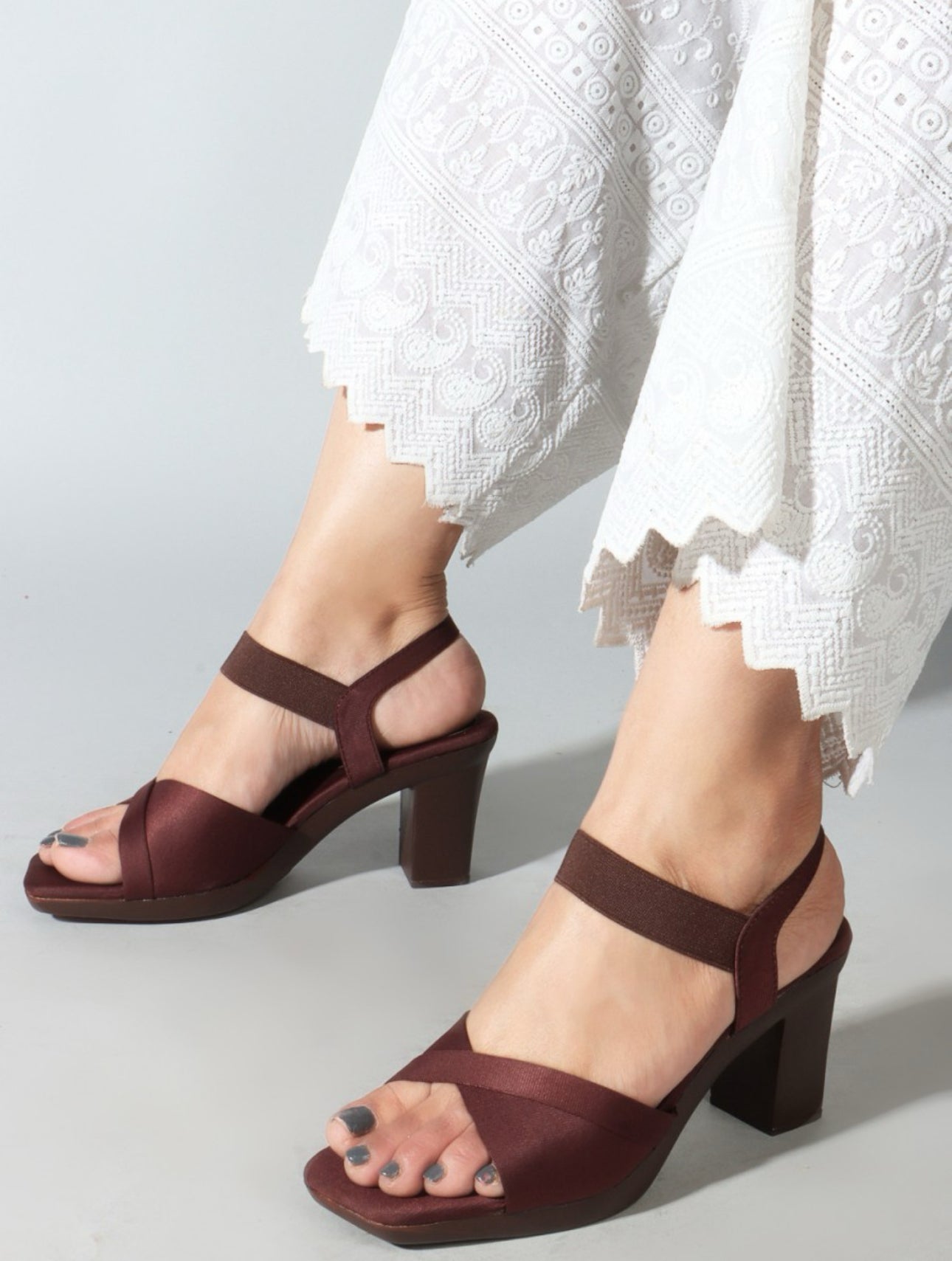 Casual Ankle Loop Block Sandal