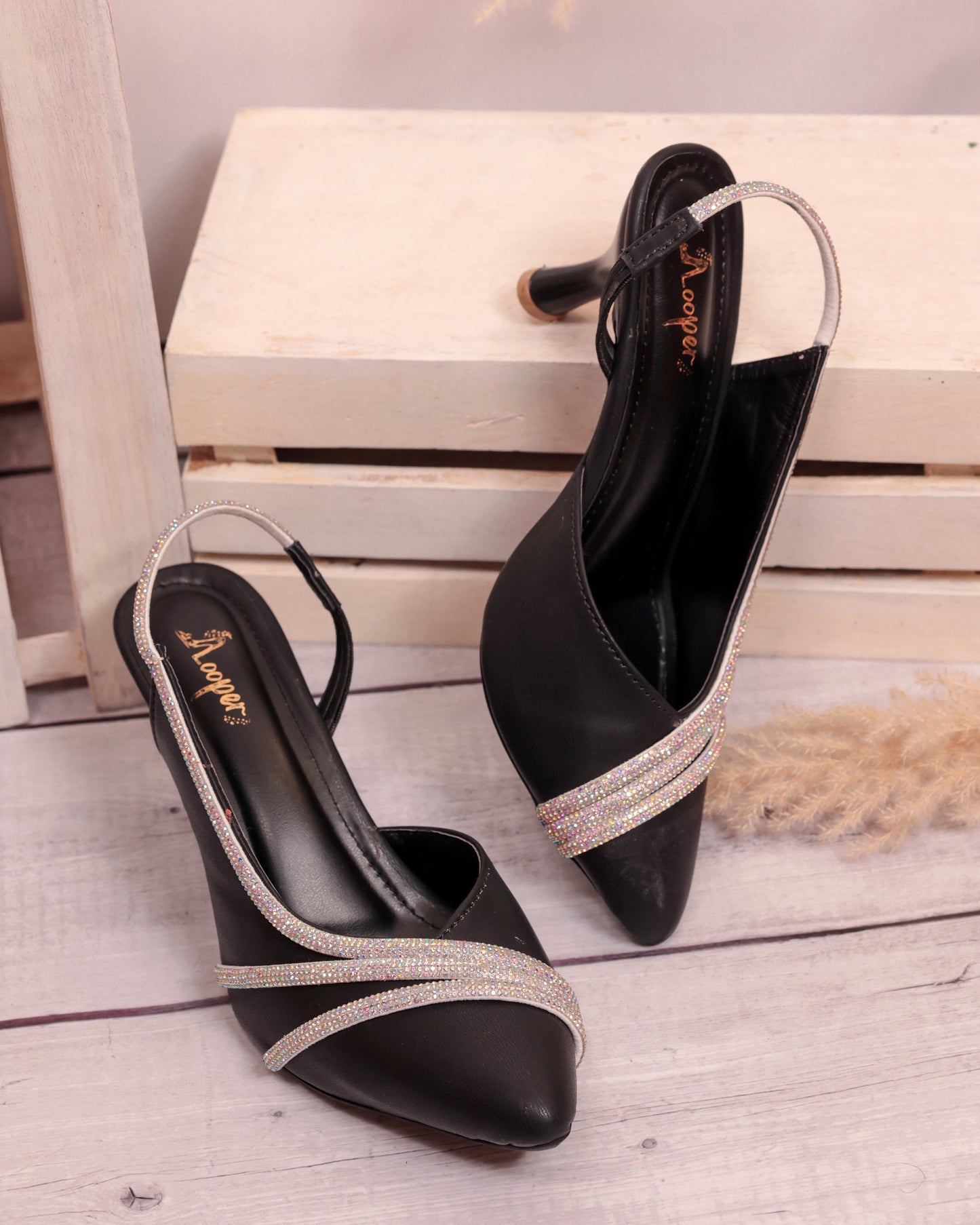 Ana Pointed Embellished Pumps Heel