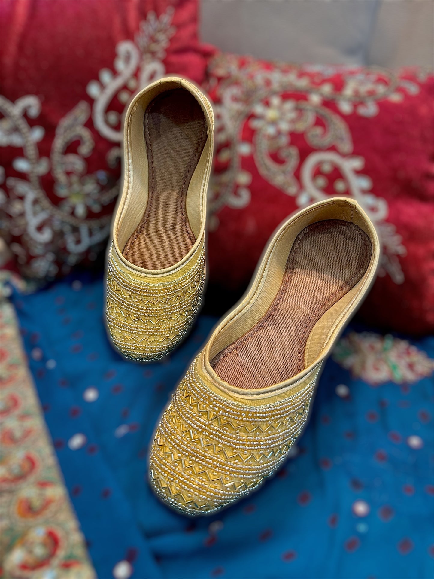 Punjabi Golden Jutti