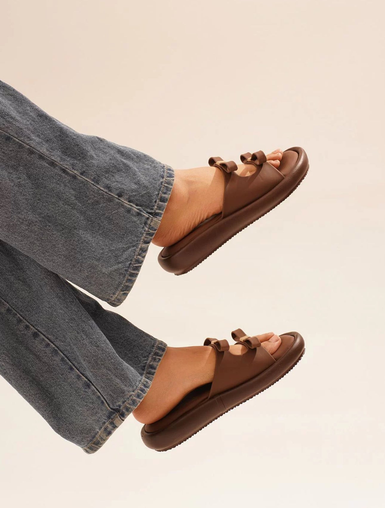 Bow Bliss Double-Strap Slides