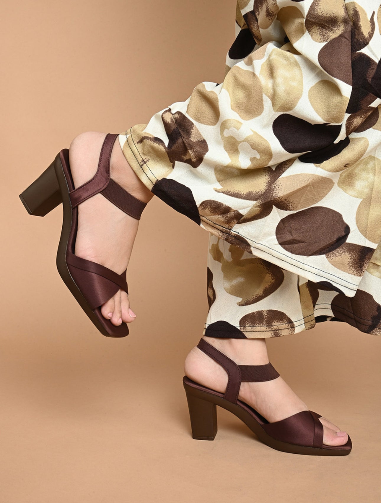 Casual Ankle Loop Block Sandal