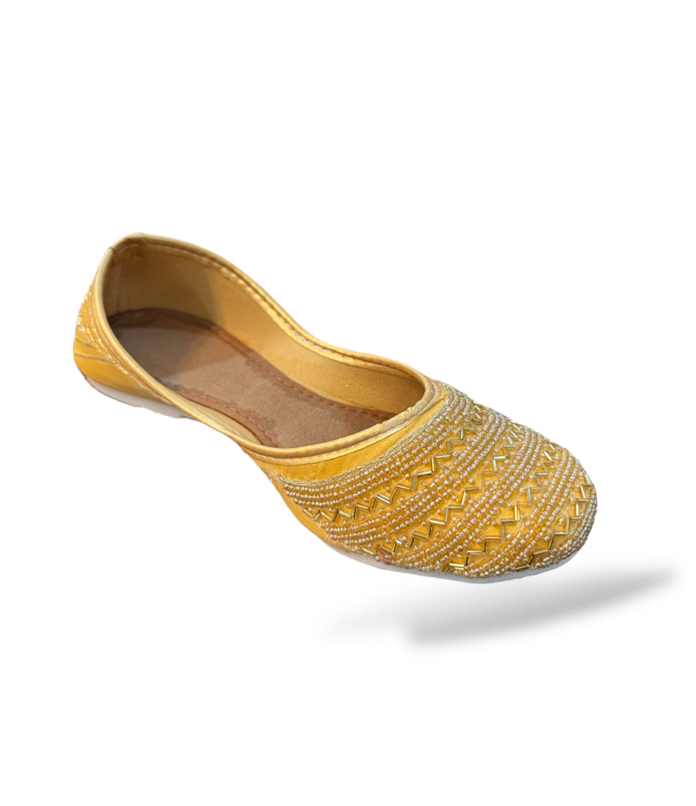 Punjabi Golden Jutti