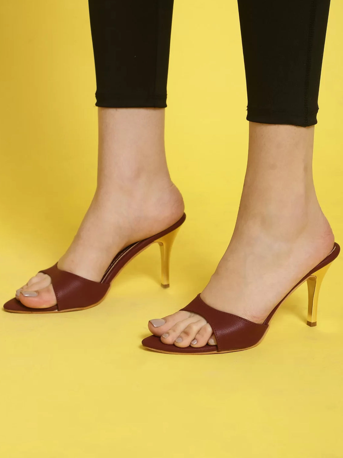 Vido Pointed Heel sandal