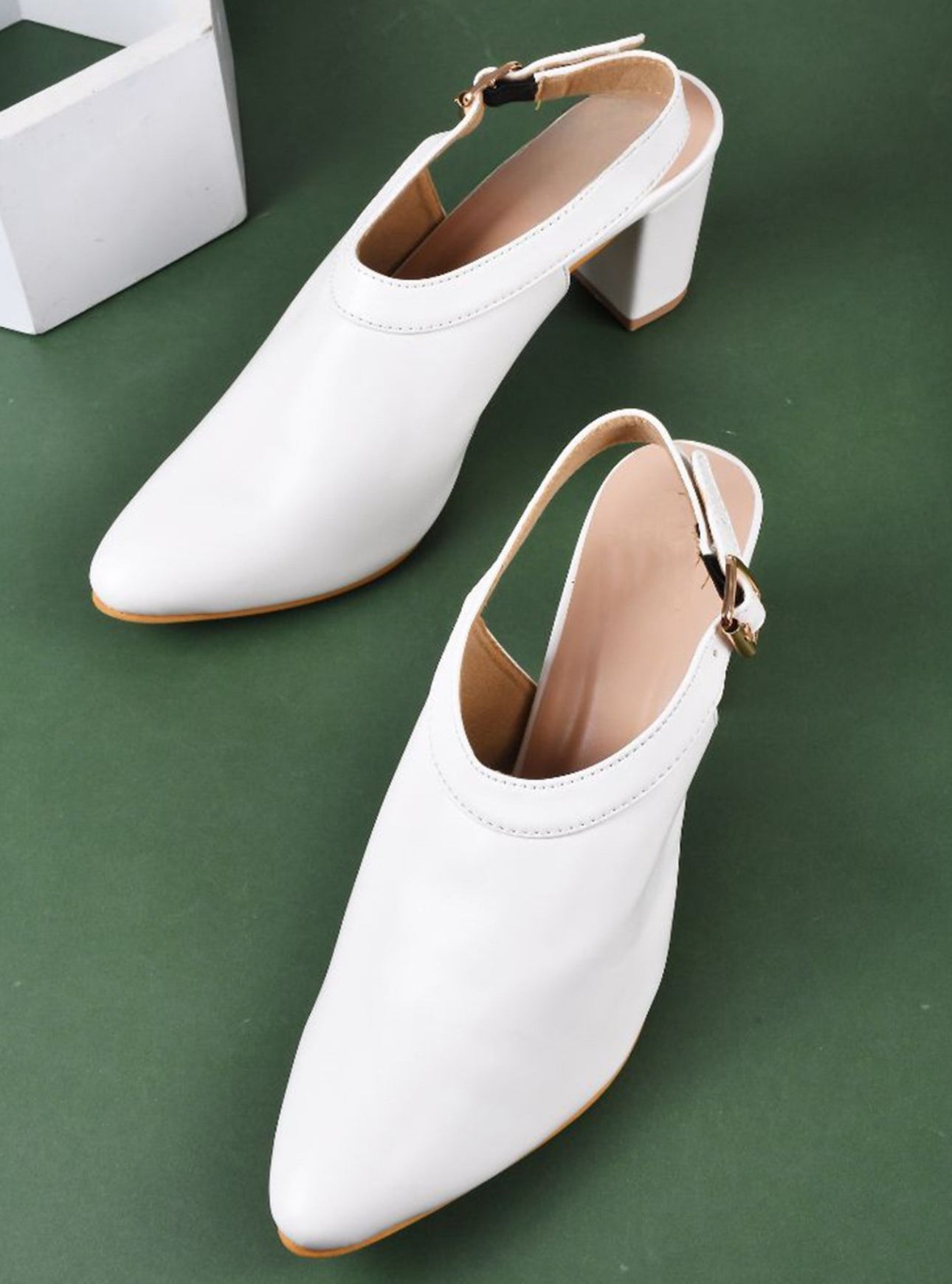 Chunky Heeled sandals with anke strap