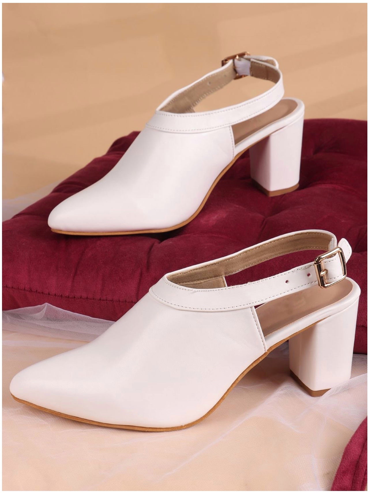 Chunky Heeled sandals with anke strap