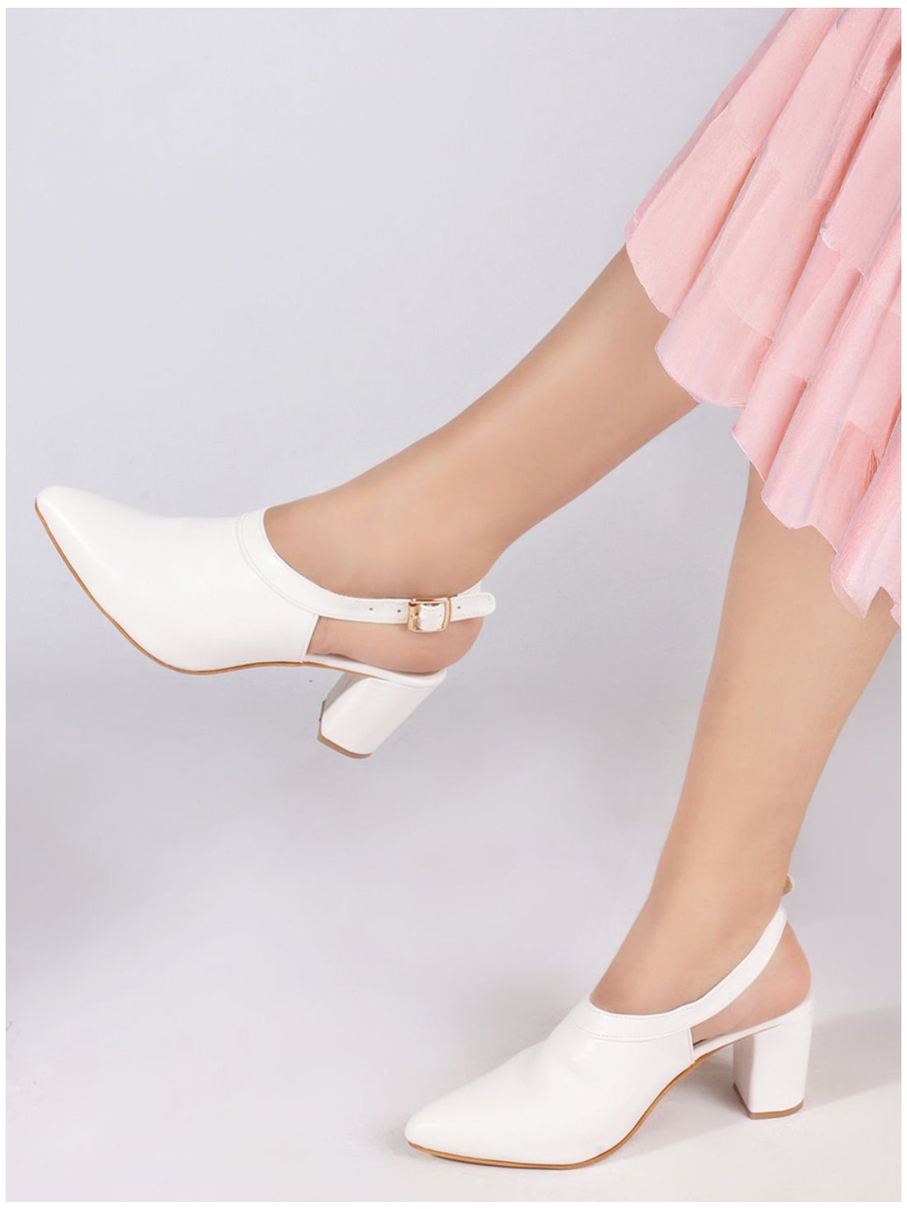 Chunky Heeled sandals with anke strap