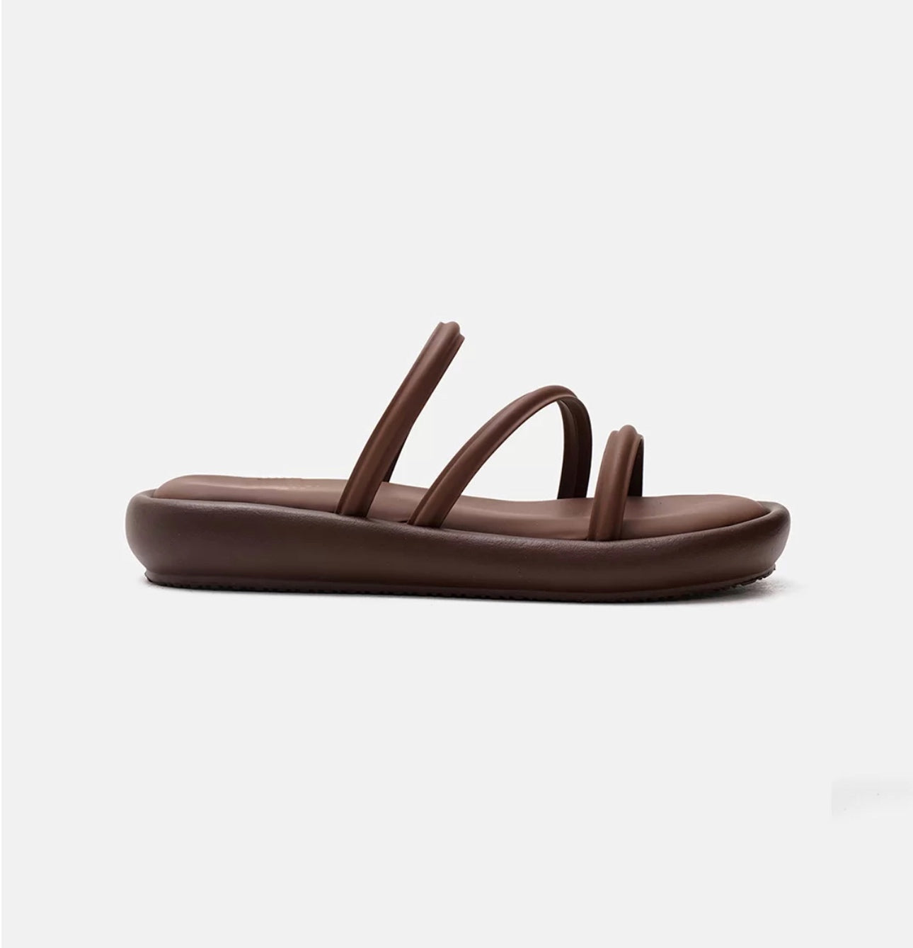 Cushioned multi strap flats